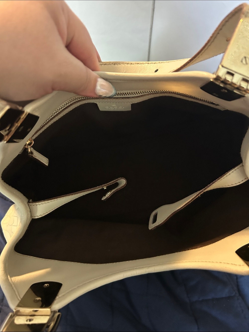 Gucci Horsebit Hobo Shoulder Bag - Picture 9 of 12